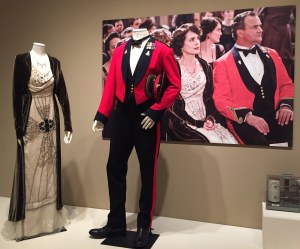 Elizabeth McGovern as Cora Crawley, Countess of Grantham, and Hugh Bonneville as Robert Crawley, Earl of Grantham, wore these outfits in Season 2.