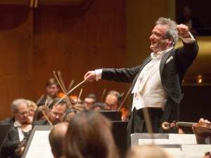 Louis Langrée, conductor, makes his Linton debut as pianist. He's shown here with the Cincinnati Symphony Orchestra Great Performers All-Tchaikovsky program; concert otographed: Wednesday, January 6, 2015; 8:00 PM at David Geffen Hall at Lincoln Center; New York, NY. 2015 PHOTO CREDIT - Richard Termine